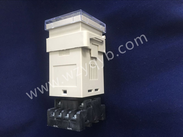 配(pèi)電隔離器